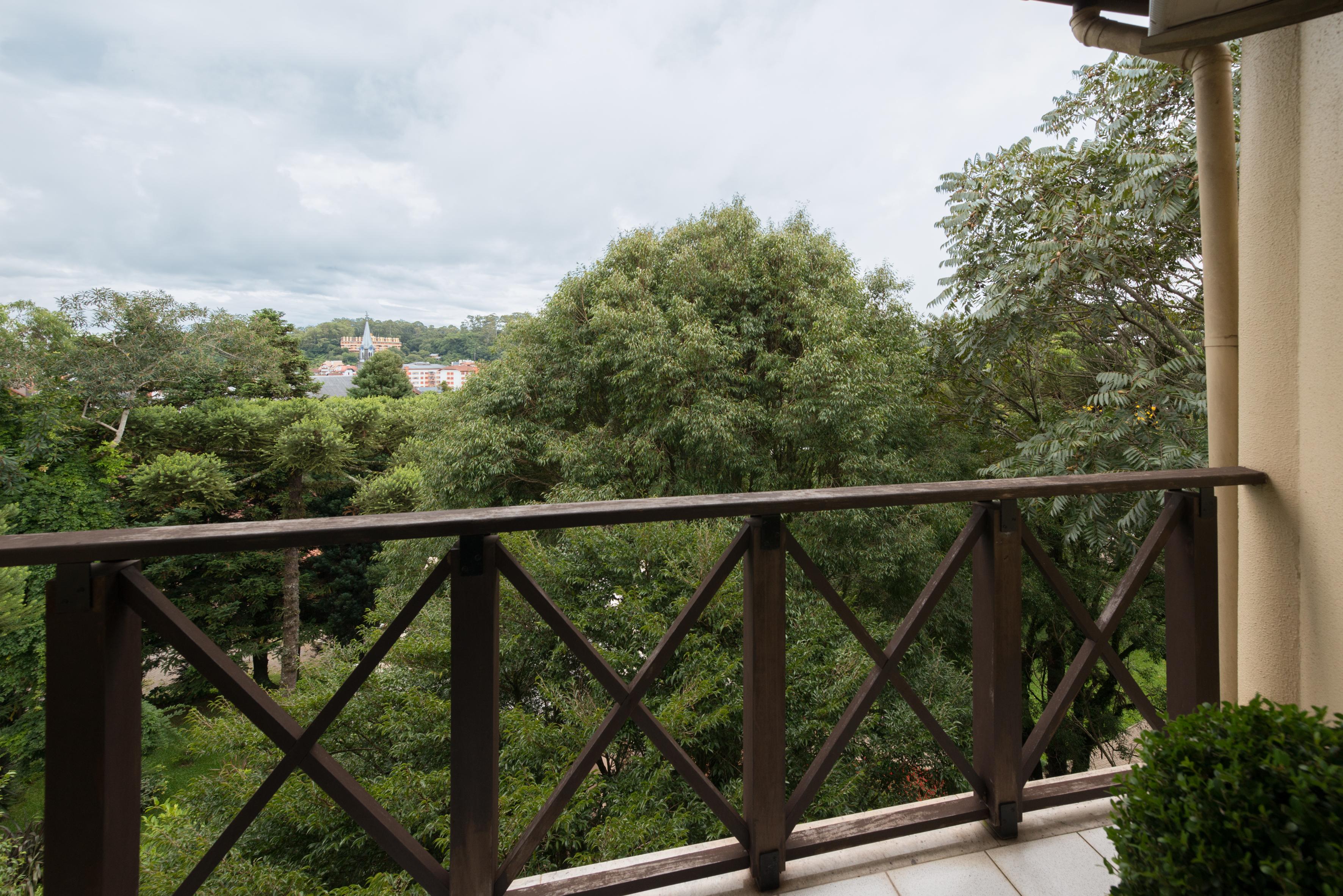 维希塞拉诺酒店 格拉玛多 外观 照片 A view of the park from the house